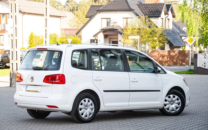 Volkswagen Touran cena 32900 przebieg: 204000, rok produkcji 2013 z Dobra małe 631